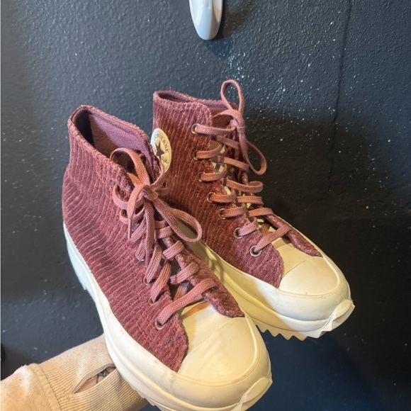 Converse Pink High-Top Platform Sneakers with Textured Fabric - Picture 1 of 8